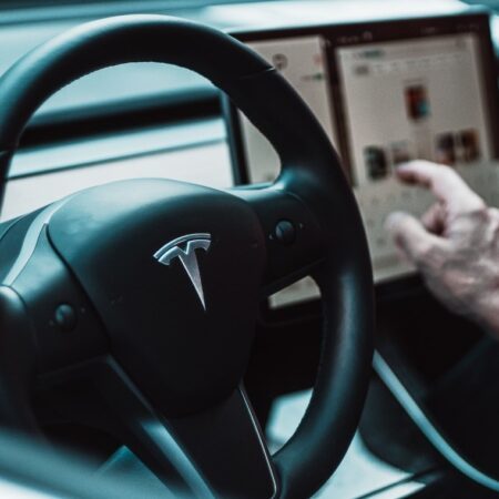 Actions Tesla, la valeur refuge d’Elon Musk