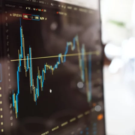 MetaTrader 5 : la plateforme qui révolutionne le trading de crypto-monnaie, et bien plus encore
