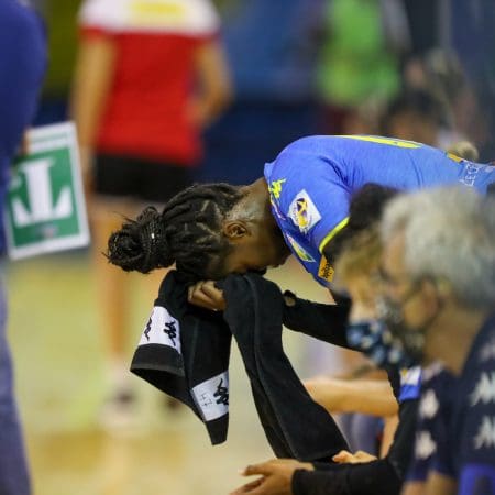 Comment garder ses émotions sous contrôle lorsque l&rsquo;on parie sur des événements sportifs