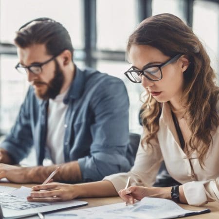 Quel est le trade-off de la traduction dans le domaine professionnel ?