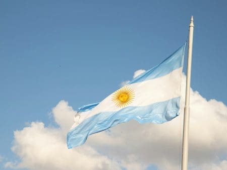L&rsquo;Argentine envisagerait de laisser les fonds communs de placement détenir de la crypto