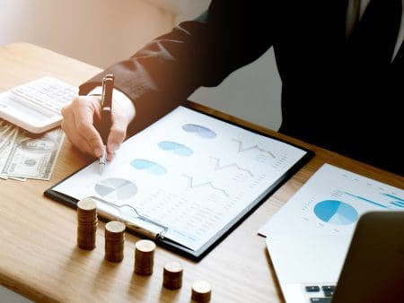 Capital Regency: Sécurité et Conformité dans le Secteur Financier